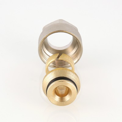 Соединитель для металлопластиковых трубы 20(2,0)х3/4EK (40/320)