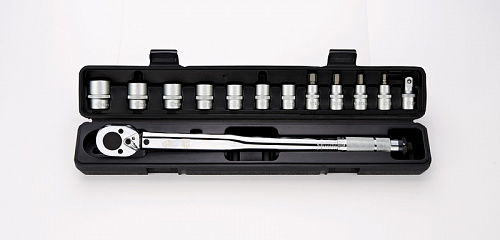 Ключ динамометрический с набором головок 1/2", 28-210 Нм BERGER BG-13STW Ключ динамометрический с набором головок 1/2", 28-210 Нм BERGER BG-13STW
