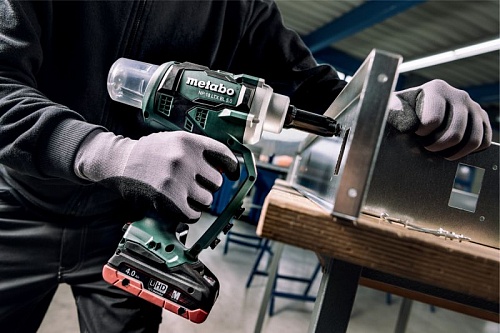 Заклепочный пистолет аккумуляторный Metabo NP 18 LTX BL 5,0 2х4,0Ah 619002800