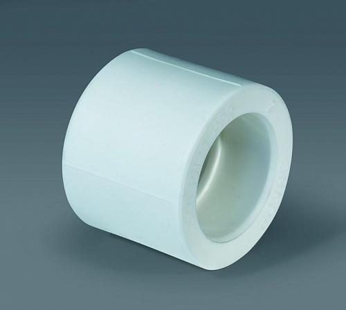 Муфта PPR 32 мм (25/450) белая Муфта PPR 32 мм (25/450) белая
