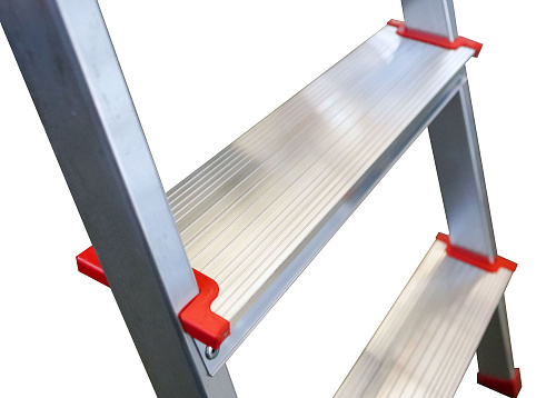 Стремянка алюминиевая "Энкор" 3 ступени Стремянка алюминиевая "Энкор" 3 ступени