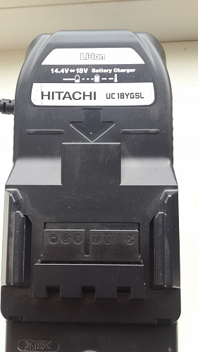 Устройство зарядное Hitachi UC18YGSL