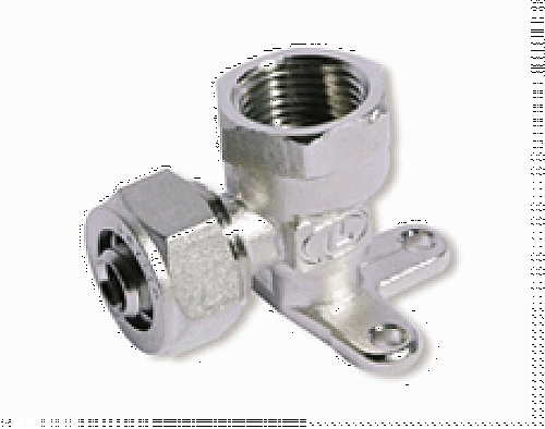 Муфта угл ES 15х1/2"M Муфта угл ES 15х1/2"M