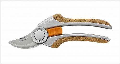 Секатор плоскостной Quantum Fiskars 111970/1001434